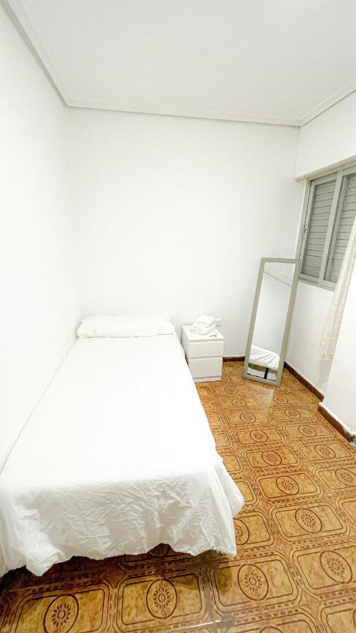 Alojamiento Valencia Apartment Exterior photo